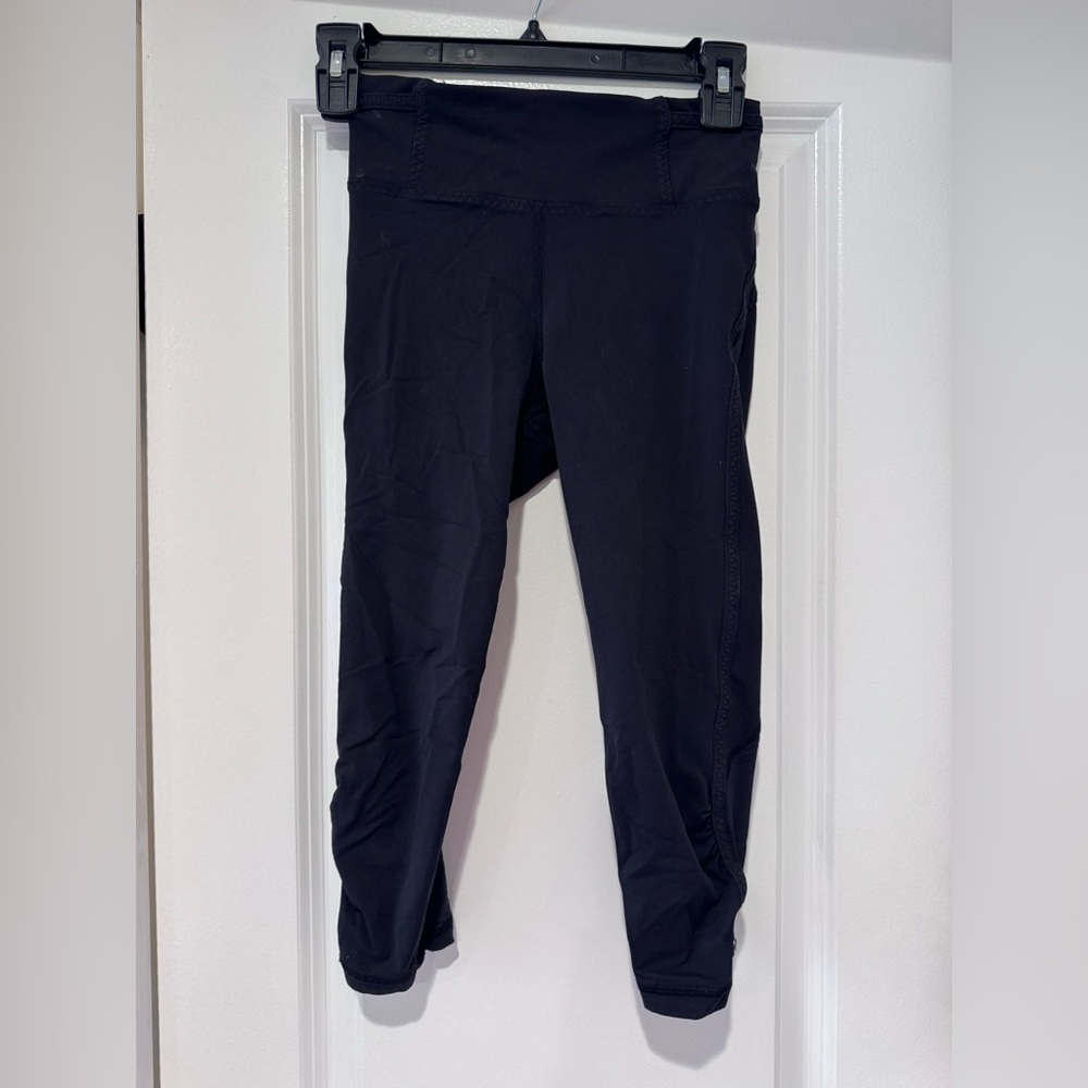 Lululemon black cropped leggings Size 2